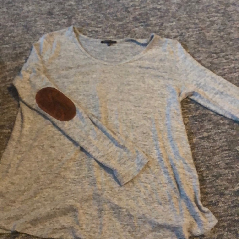 Soft elbow patch tunic